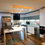 کابینت هایگلاس agt